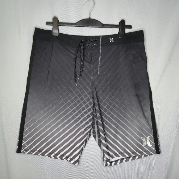 Hurley Phantom Men's Board Shorts Gray/black Size 34 - Picture 1 of 5